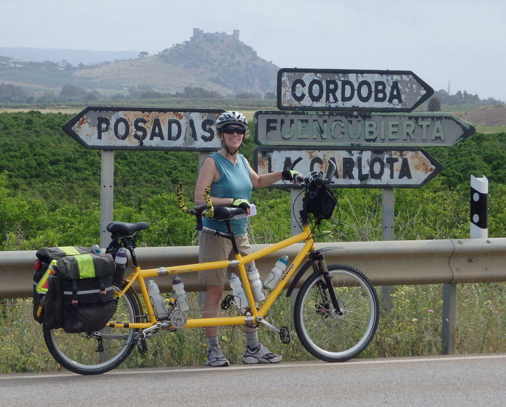 Terry Struck and the Bee with the Castle of Almod&oacute;var del Rio in the background.